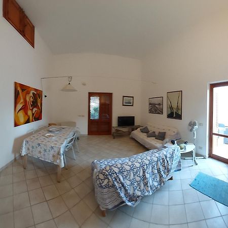 Villa Punta Lunga 法维尼亚纳 外观 照片