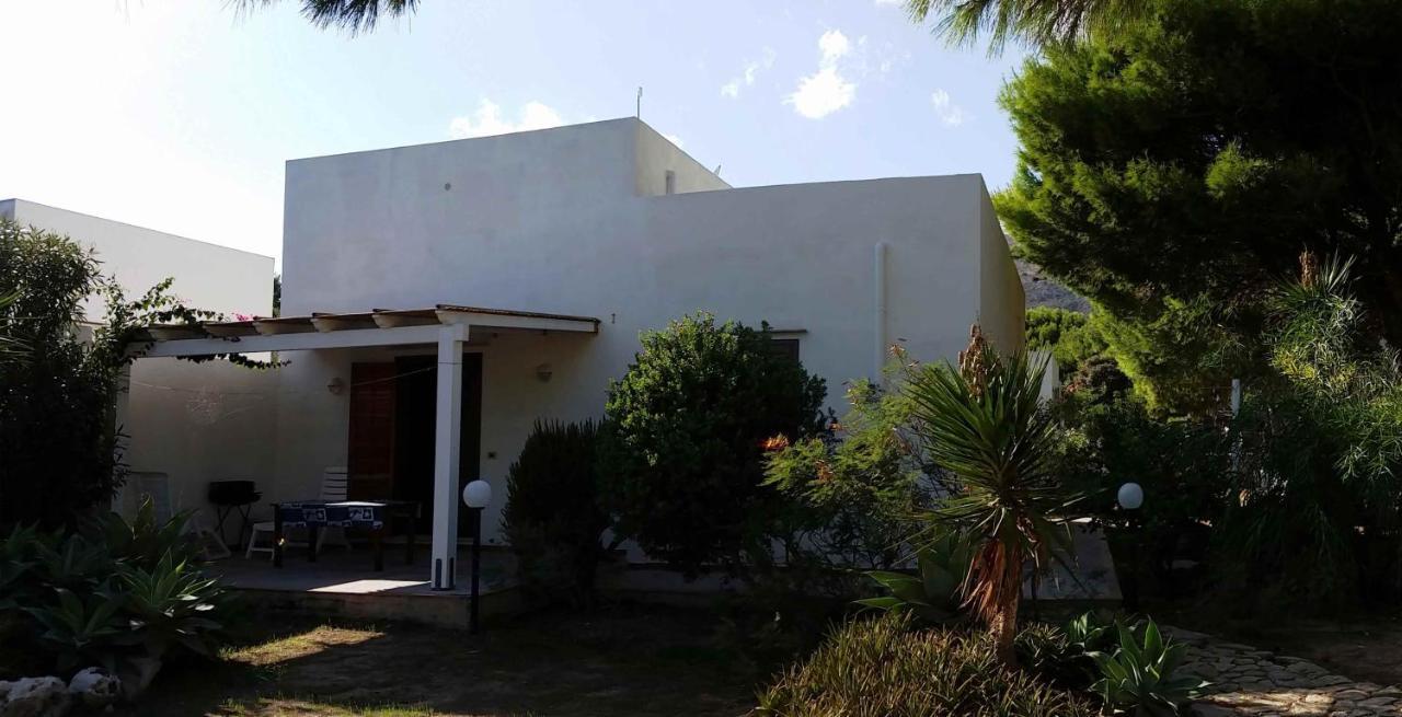 Villa Punta Lunga 法维尼亚纳 外观 照片