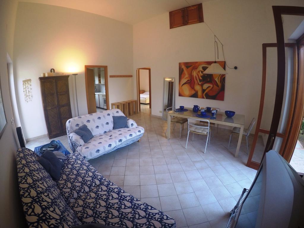 Villa Punta Lunga 法维尼亚纳 外观 照片